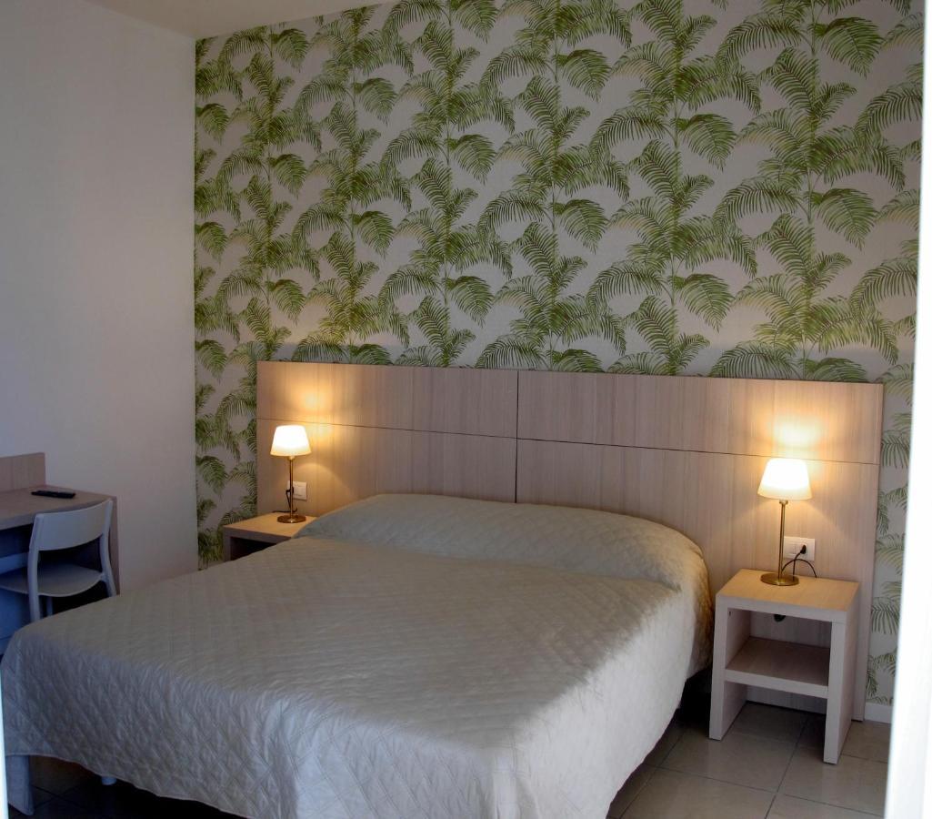 Santa Barbara Hotel & Apartments 벨레지아아지마리나 외부 사진