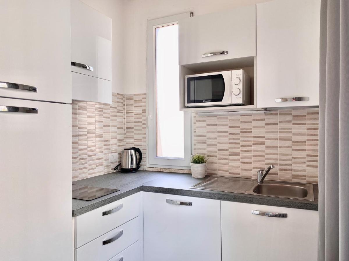 Santa Barbara Hotel & Apartments 벨레지아아지마리나 외부 사진