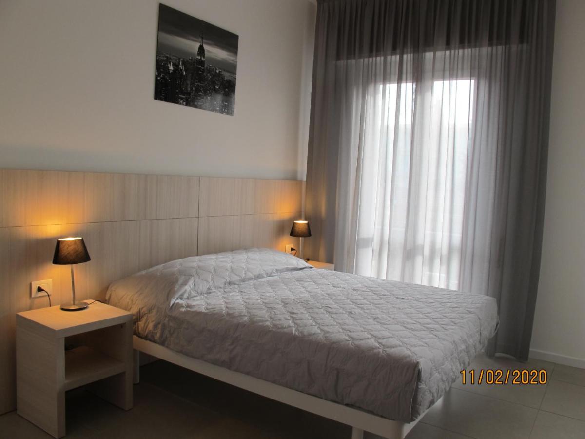 Santa Barbara Hotel & Apartments 벨레지아아지마리나 외부 사진