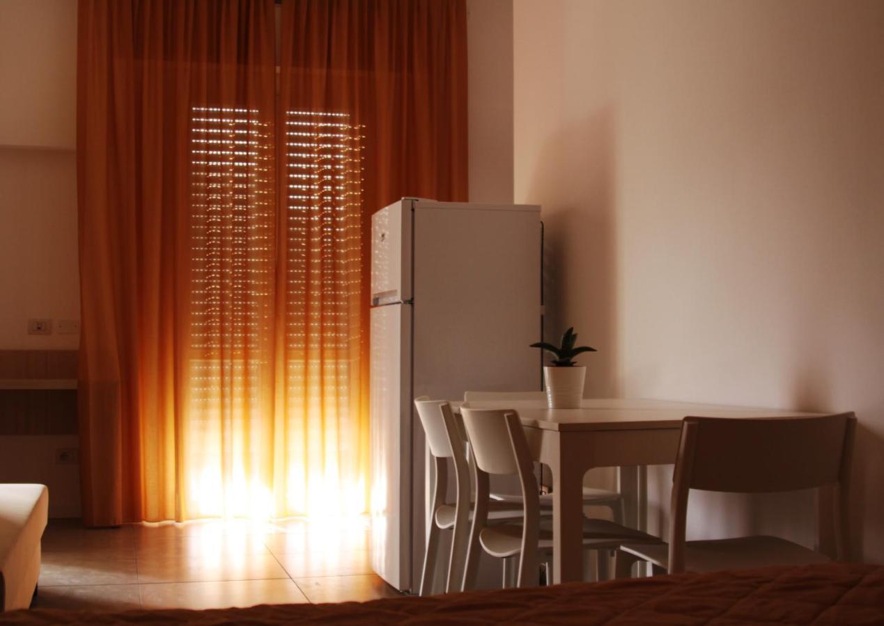 Santa Barbara Hotel & Apartments 벨레지아아지마리나 외부 사진